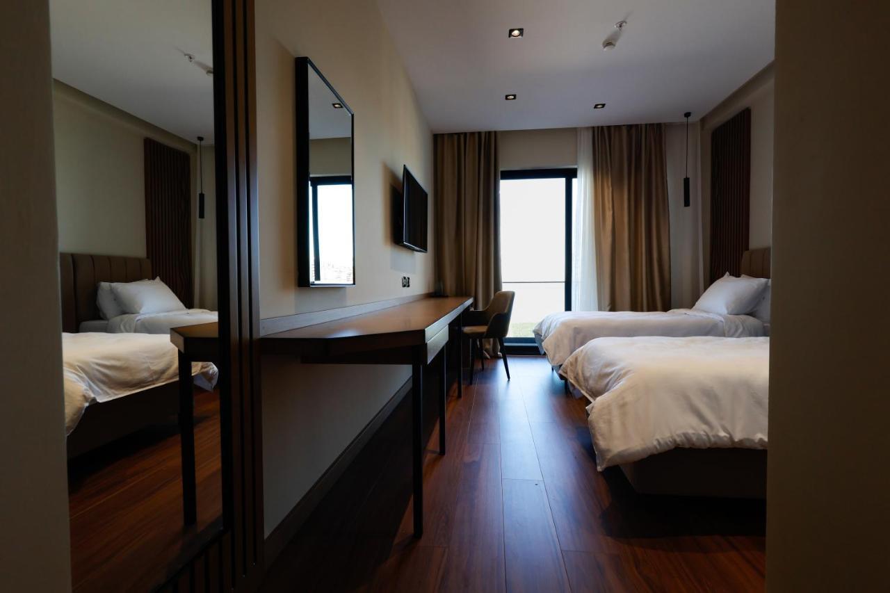 Valza Boutique Hotel Vlore Exterior photo